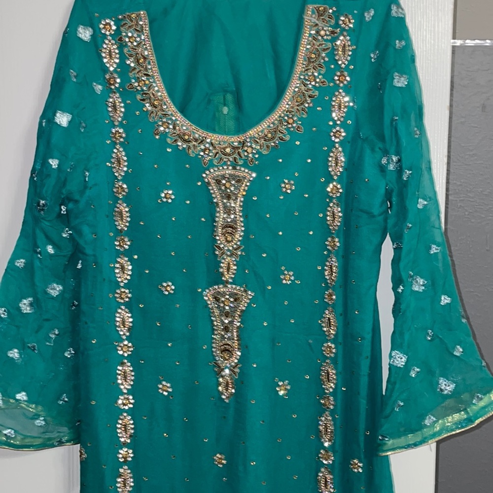 Kameez Shalwar